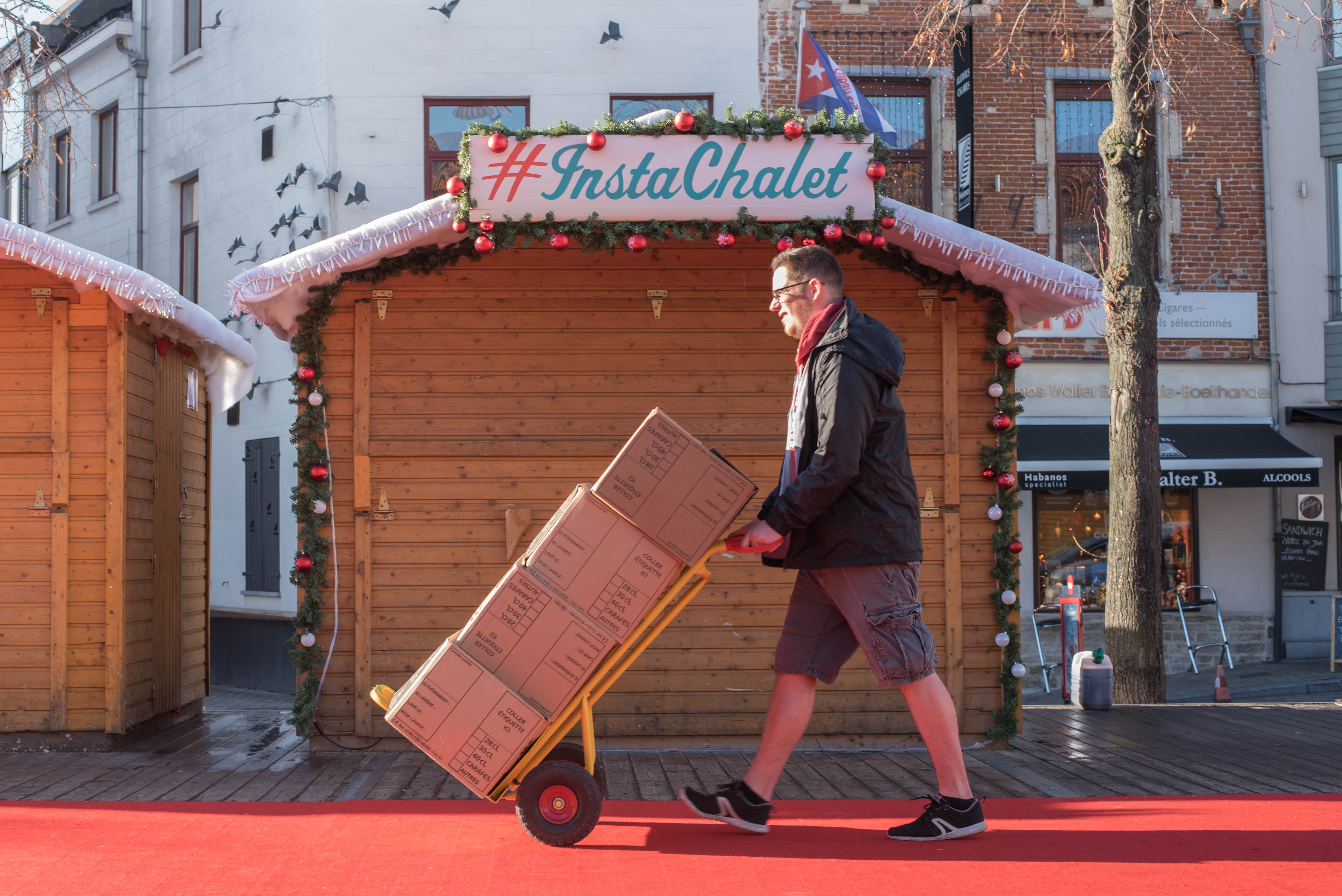 livraison gobelets r&eacute;utilisables march&eacute; de No&euml;l